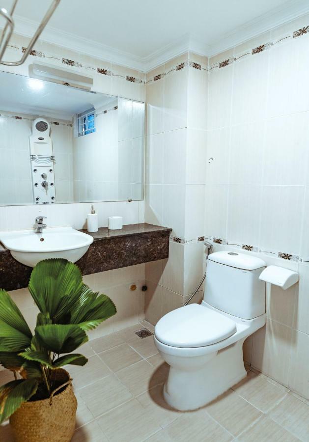 Chilla Palace Homestay Bandar Ho Chi Minh Luaran gambar